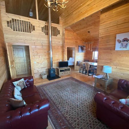 Pine Lodge Gorebridge Bagian luar foto